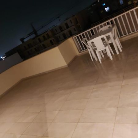 Central Apartment In Swieqi Is-Swieqi Экстерьер фото