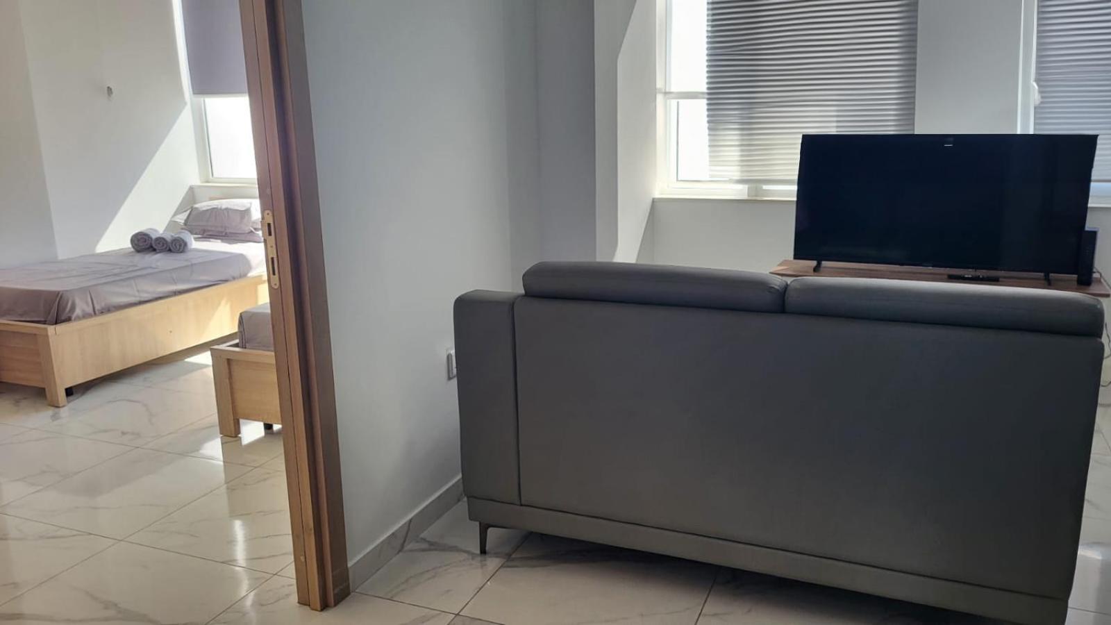 Central Apartment In Swieqi Is-Swieqi Экстерьер фото